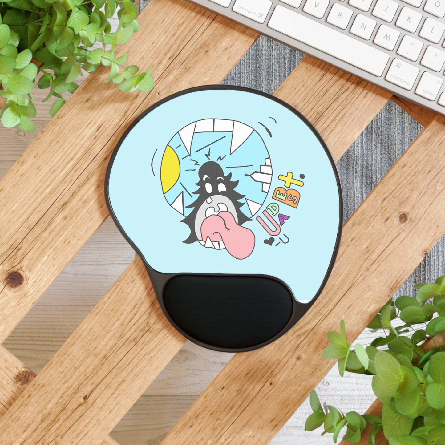 "- U" Mouse Pad With Wrist Rest